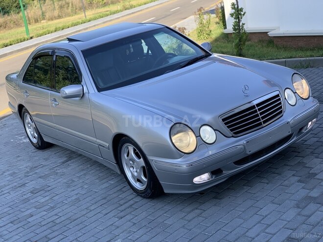 Mercedes E 320 2001, 195,591 km - 3.2 l - Bakı