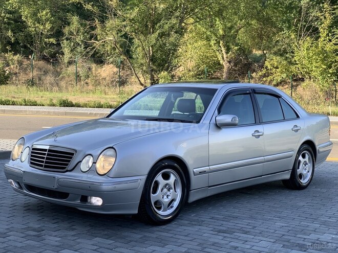 Mercedes E 320 2001, 195,591 km - 3.2 l - Bakı