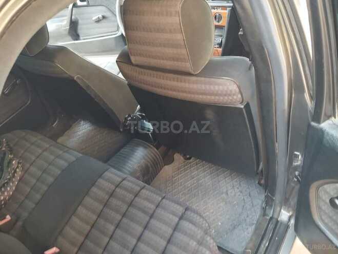 Mercedes 190 1992, 550,000 km - 2.0 l - Sabirabad