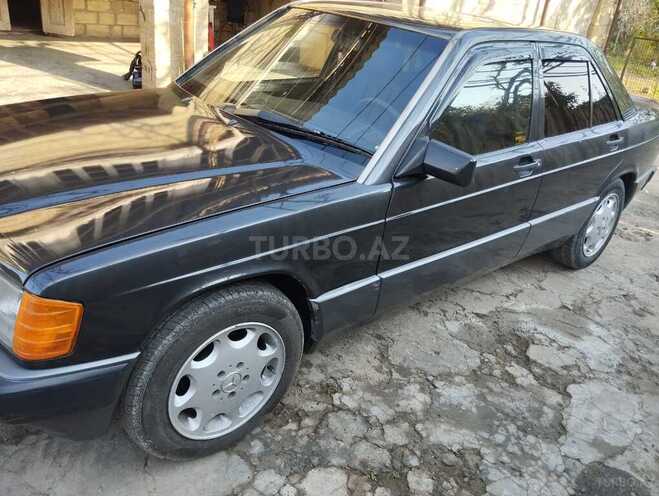 Mercedes 190 1992, 550,000 km - 2.0 l - Sabirabad