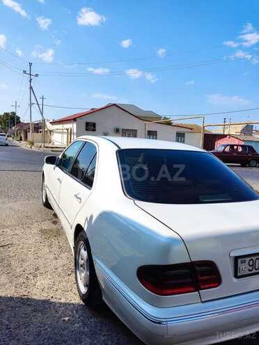 Mercedes E 220 2001, 241,754 km - 2.2 л - Bakı