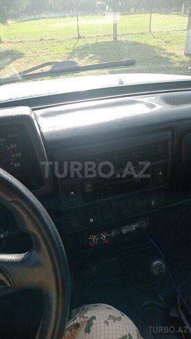 LADA (VAZ) Niva 2002, 137,002 km - 1.7 l - Zaqatala