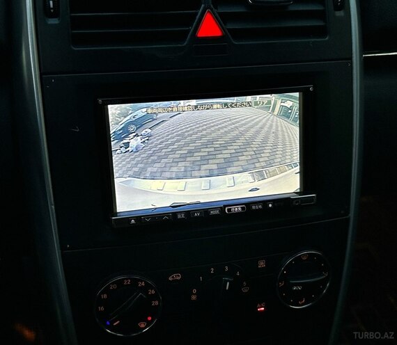 Mercedes B 170 2011, 70,000 km - 1.7 l - Bakı