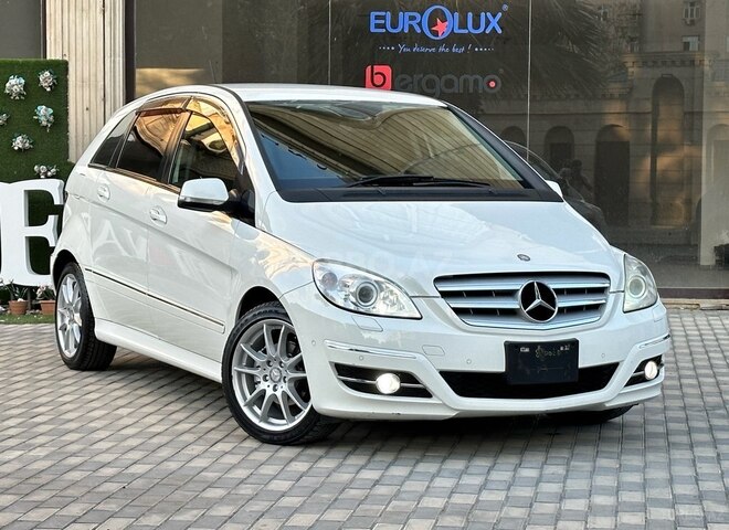 Mercedes B 170 2011, 70,000 km - 1.7 l - Bakı
