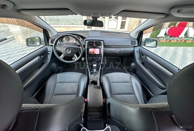 Mercedes B 170 2011, 70,000 km - 1.7 l - Bakı