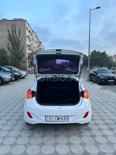 Hyundai i30 2011, 153,800 km - 1.6 l - Bakı