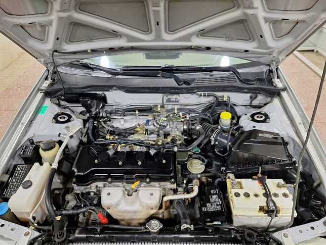 Nissan Sunny 2005, 319,000 km - 1.6 л - Bakı