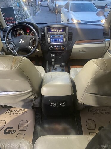 Mitsubishi Pajero 2008, 325,000 km - 3.8 l - Bakı