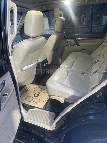 Mitsubishi Pajero 2008, 325,000 km - 3.8 l - Bakı