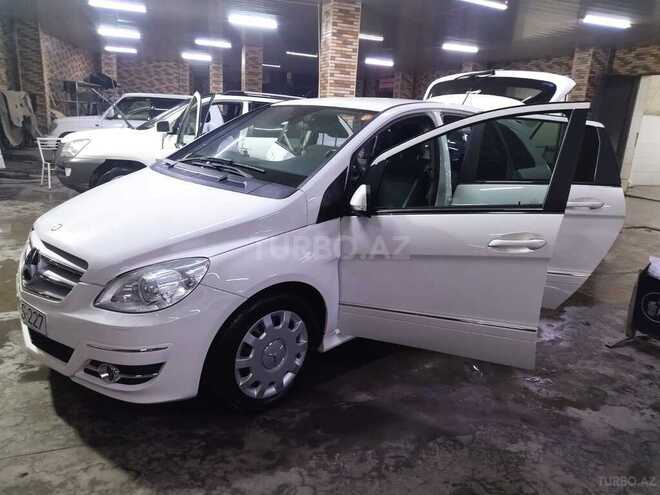Mercedes B 180 2009, 86,965 km - 1.7 л - Gəncə