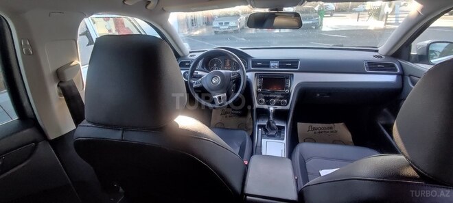 Volkswagen Passat 2012, 280,000 km - 2.5 л - Gəncə