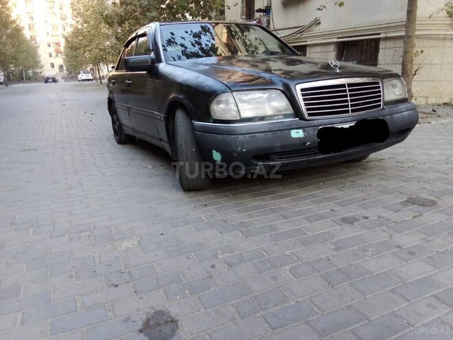Mercedes C 220 1993, 340,000 km - 2.2 l - Bakı