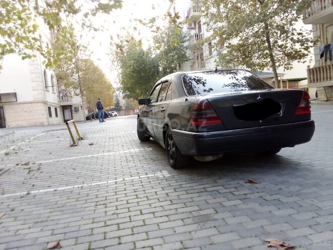 Mercedes C 220 1993, 340,000 km - 2.2 l - Bakı