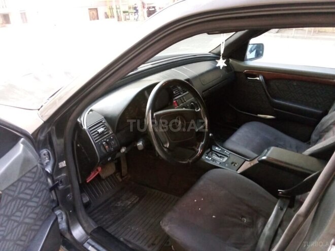 Mercedes C 220 1993, 340,000 km - 2.2 l - Bakı