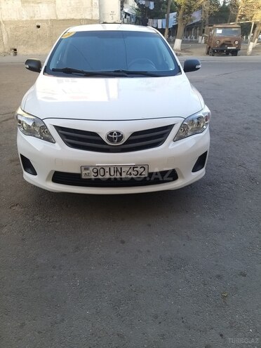 Toyota Corolla 2012, 318,000 km - 1.4 л - Şamaxı