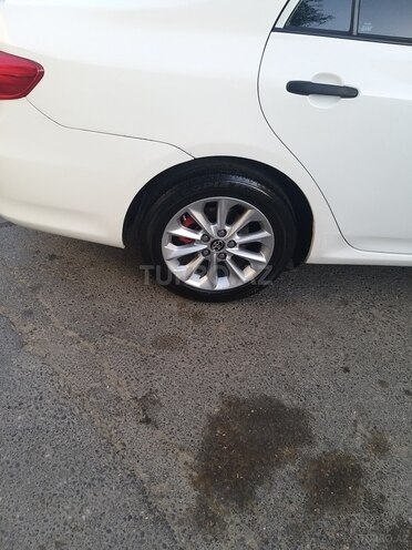 Toyota Corolla 2012, 318,000 km - 1.4 л - Şamaxı