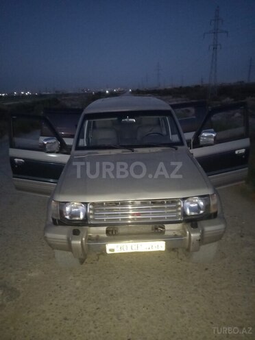 Mitsubishi Pajero io 1994, 350,000 km - 2.5 l - Sumqayıt