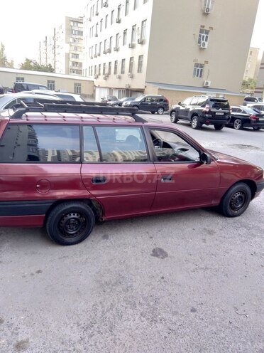 Opel Astra 1995, 250,000 km - 1.6 l - Bakı