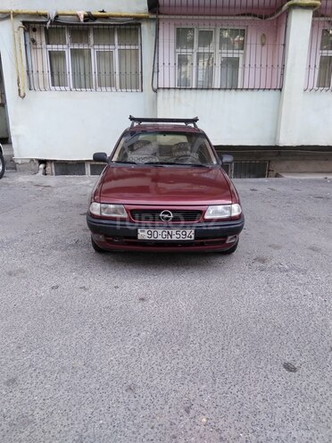 Opel Astra 1995, 250,000 km - 1.6 l - Bakı