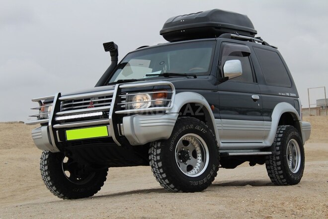 Mitsubishi Pajero 1993, 335,000 km - 3.0 л - Bakı