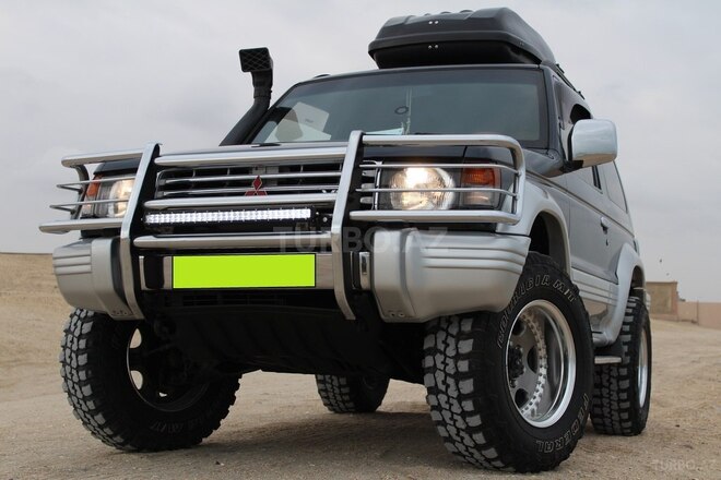 Mitsubishi Pajero 1993, 335,000 km - 3.0 л - Bakı