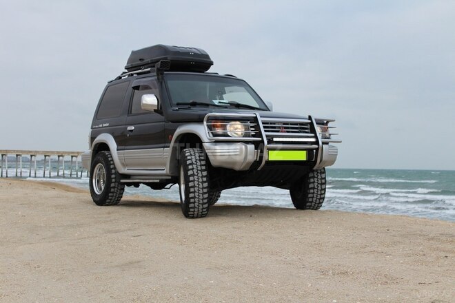 Mitsubishi Pajero 1993, 335,000 km - 3.0 л - Bakı