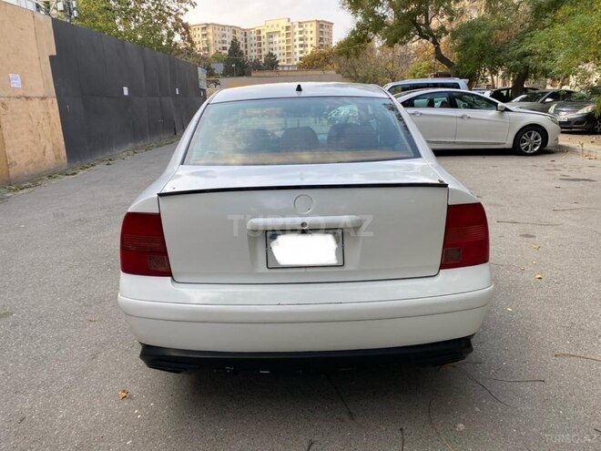 Volkswagen Passat 1998, 176,466 km - 2.8 l - Bakı