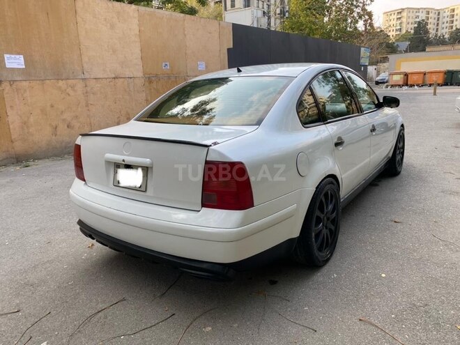 Volkswagen Passat 1998, 176,466 km - 2.8 l - Bakı