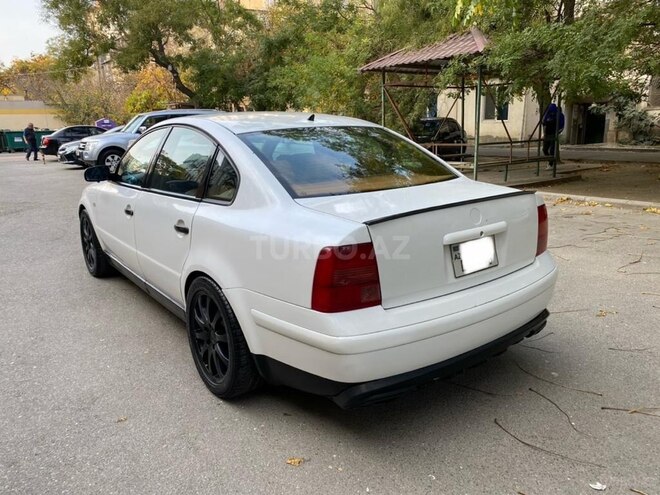 Volkswagen Passat 1998, 176,466 km - 2.8 l - Bakı