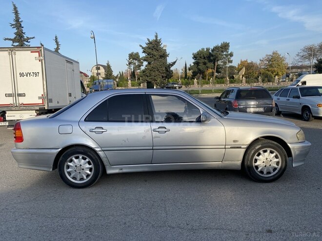 Mercedes C 180 1994, 350,000 km - 1.8 l - Quba