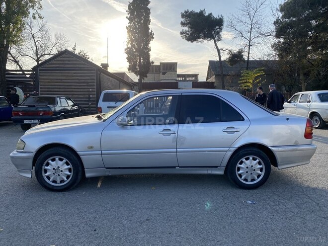 Mercedes C 180 1994, 350,000 km - 1.8 l - Quba