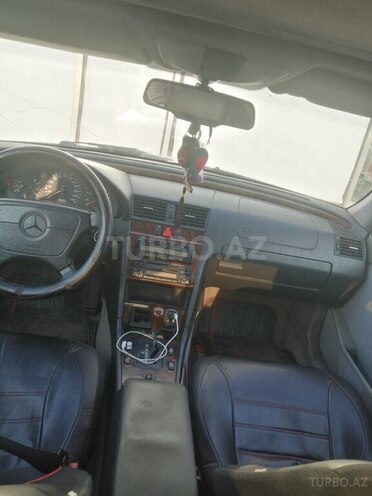 Mercedes C 200 1996, 176,200 km - 2.0 l - Bakı
