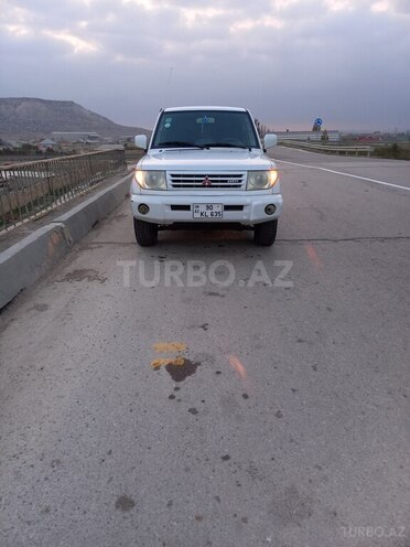Mitsubishi Pajero io 1999, 338,585 km - 1.8 л - Bakı