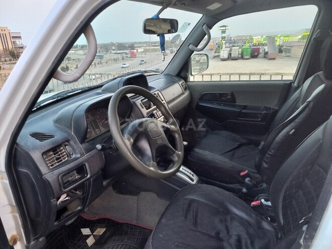 Mitsubishi Pajero io 1999, 338,585 km - 1.8 л - Bakı