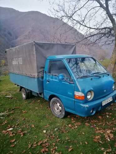 Hyundai H 100 1998, 350,000 km - 2.5 л - Zaqatala