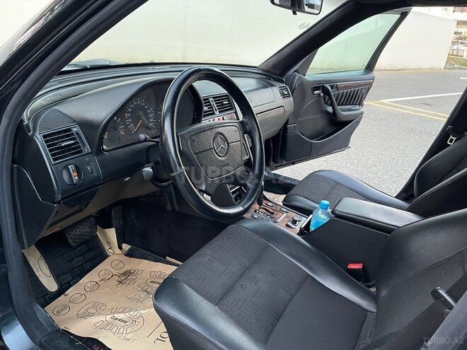 Mercedes C 240 2000, 253,500 km - 2.4 l - Sumqayıt