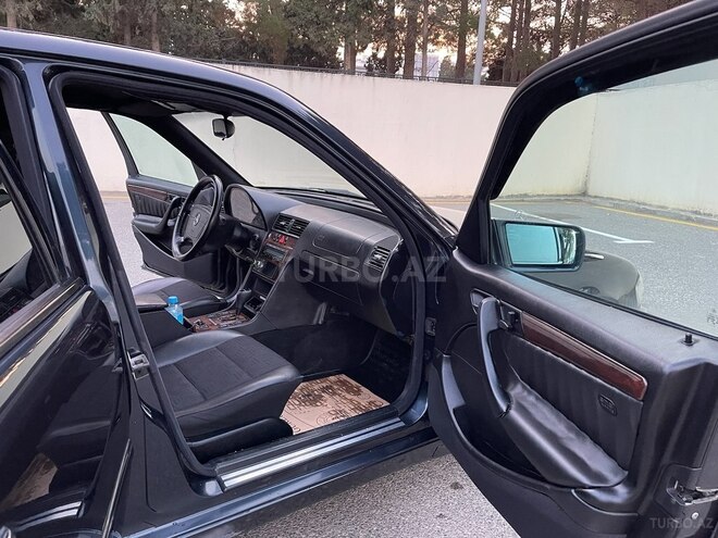 Mercedes C 240 2000, 253,500 km - 2.4 l - Sumqayıt