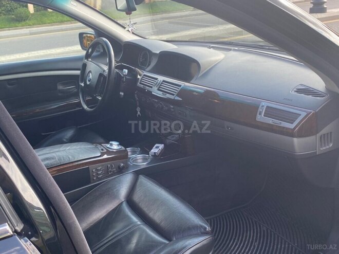 BMW 745 2002, 300,000 km - 4.4 l - Bakı
