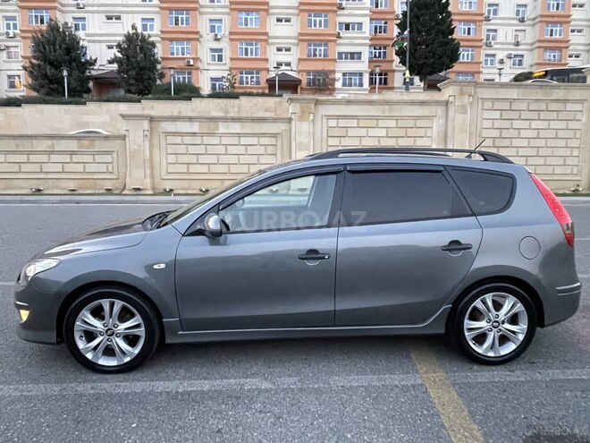 Hyundai i30 2011, 235,800 km - 1.6 l - Bakı
