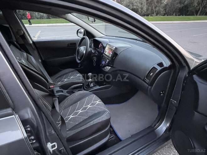 Hyundai i30 2011, 235,800 km - 1.6 l - Bakı