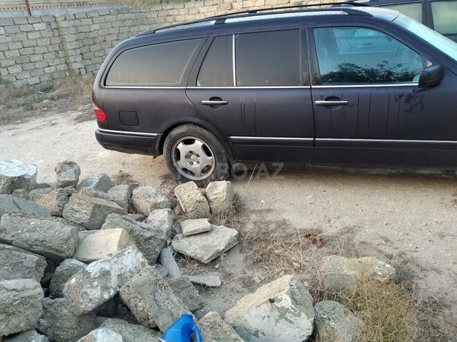 Mercedes E 240 1998, 518,300 km - 2.4 l - Bakı