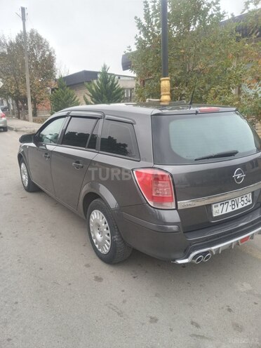 Opel Astra 2009, 154,000 km - 1.4 л - Şamaxı