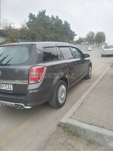 Opel Astra 2009, 154,000 km - 1.4 л - Şamaxı