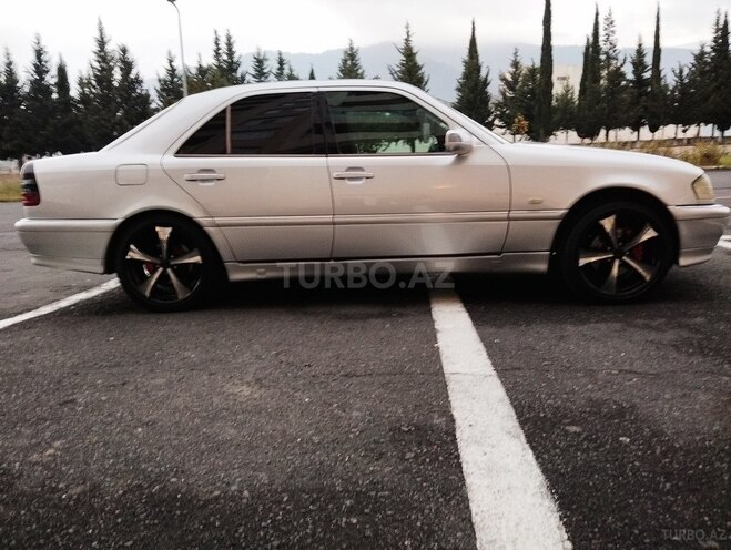 Mercedes C 240 2000, 371,640 km - 2.4 л - Balakən