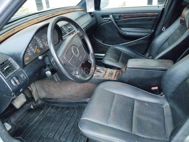 Mercedes C 240 2000, 371,640 km - 2.4 л - Balakən