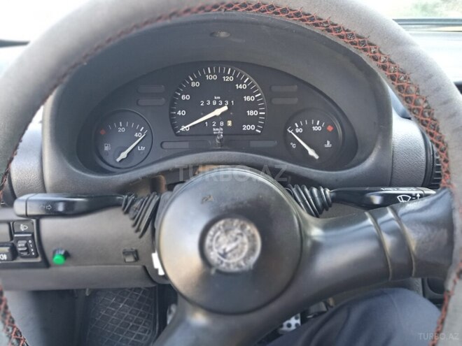 Opel Corsa 1993, 240,000 km - 1.2 l - Sumqayıt