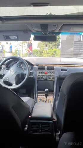 Mercedes E 240 2001, 332,134 km - 2.6 l - Bakı