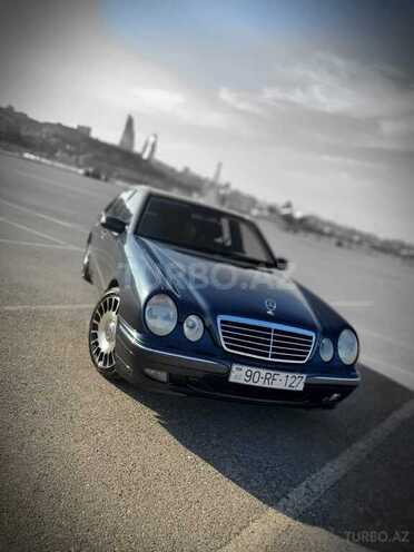 Mercedes E 240 2001, 332,134 km - 2.6 l - Bakı