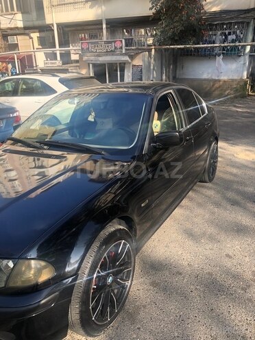 BMW 325 2001, 400,000 km - 2.5 l - Bakı