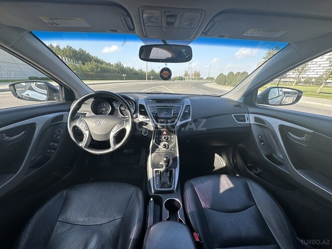 Hyundai Elantra 2015, 113,400 km - 1.8 l - Bakı